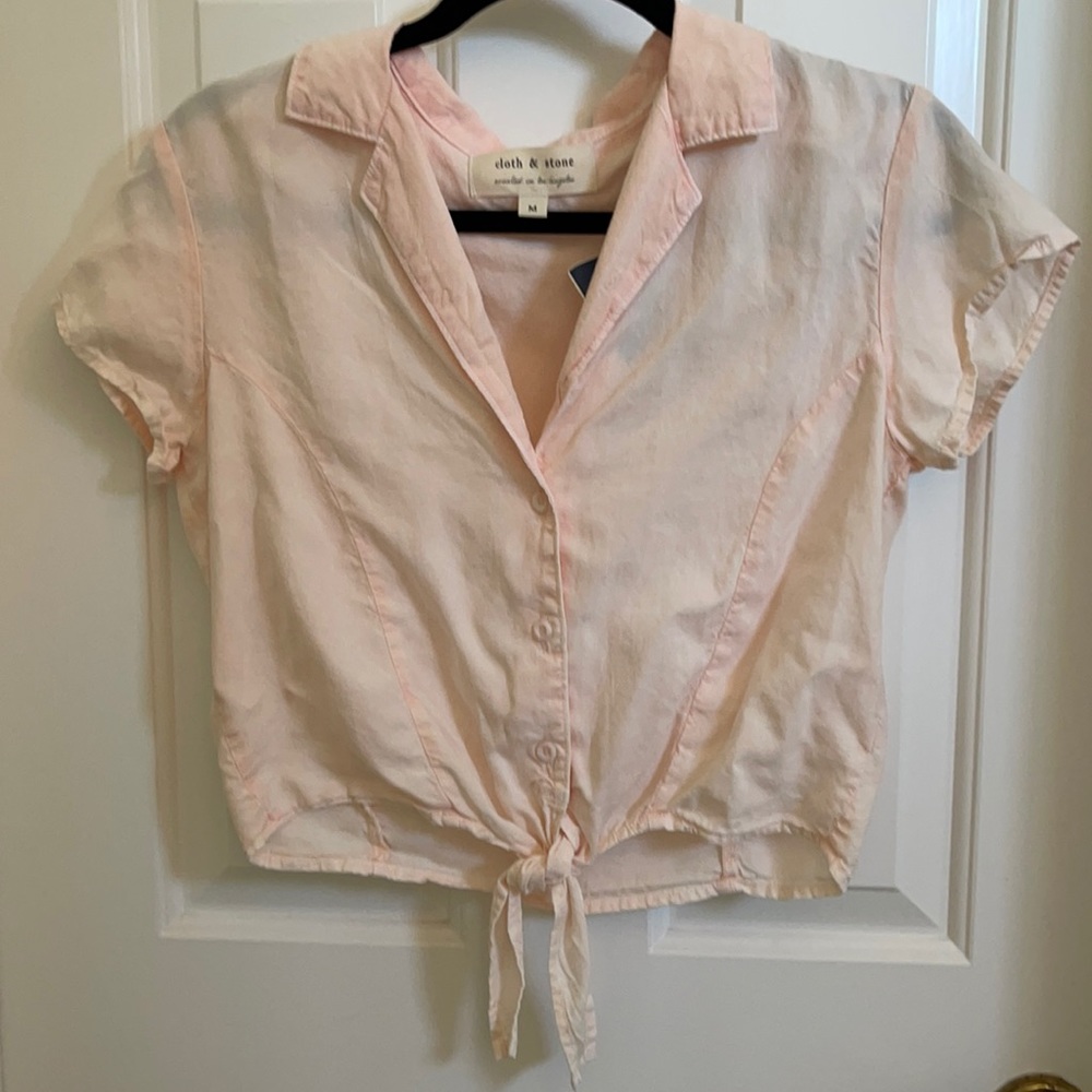 NWT cloth & stone tie front button up crop medium